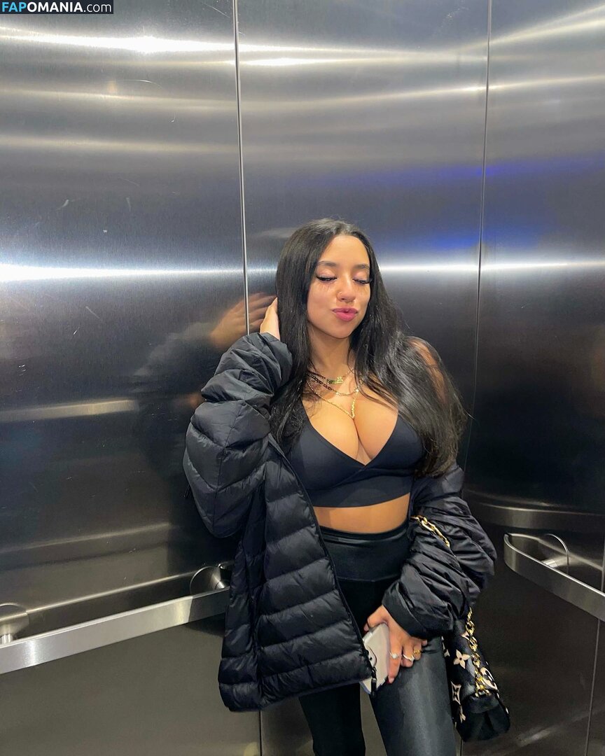 Sari Meztelen OnlyFans  Kikerült fotó #22