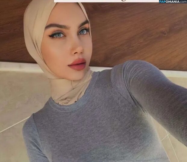 heliosari / heliosri / sariikubraa Meztelen OnlyFans  Kikerült fotó #7