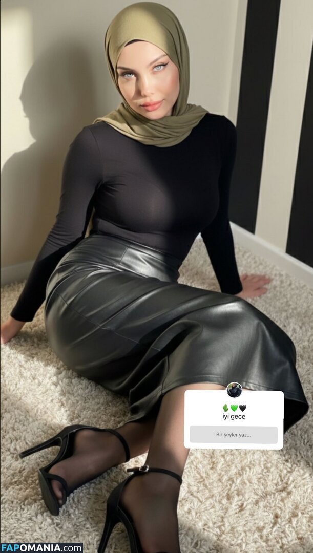 heliosari / heliosri / sariikubraa Meztelen OnlyFans  Kikerült fotó #20