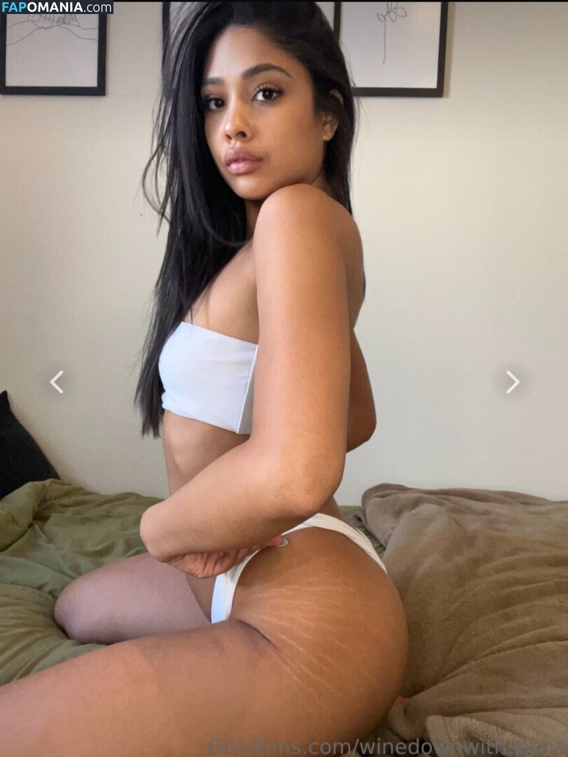 Sasha The Sommelier / _sashafrancesca / winedownwithsasha Meztelen OnlyFans  Kikerült fotó #1