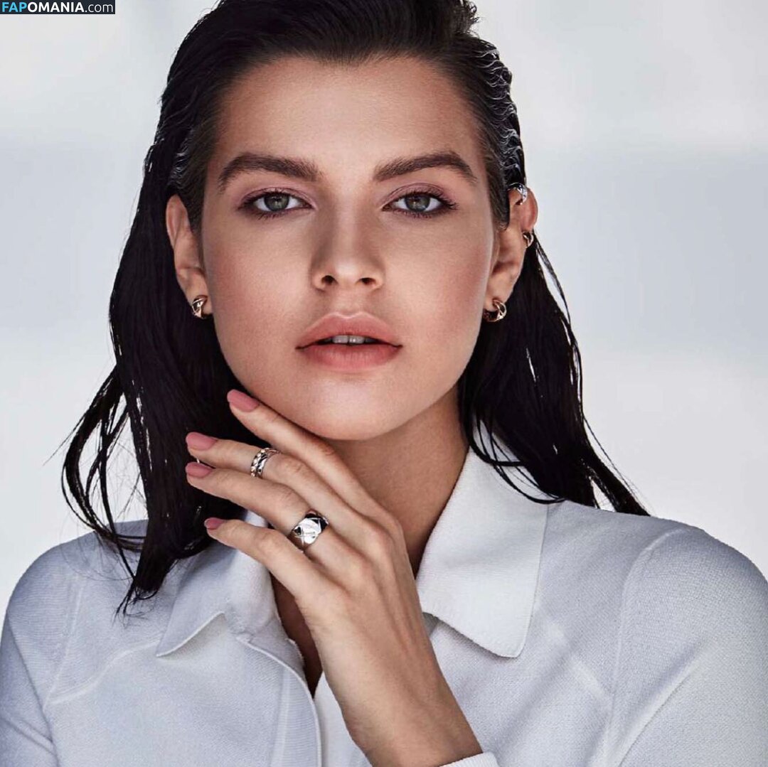 Sasha Zotova / shuzolotova Meztelen OnlyFans  Kikerült fotó #3