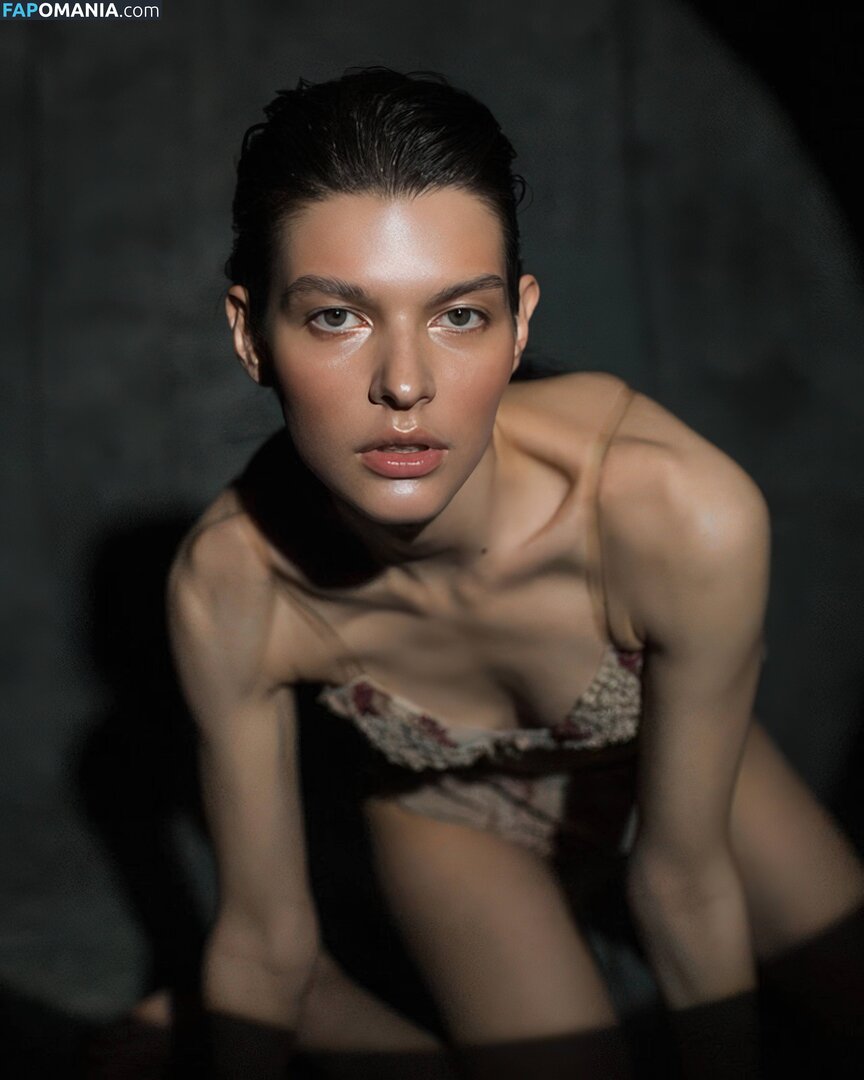 Sasha Zotova / shuzolotova Meztelen OnlyFans  Kikerült fotó #11