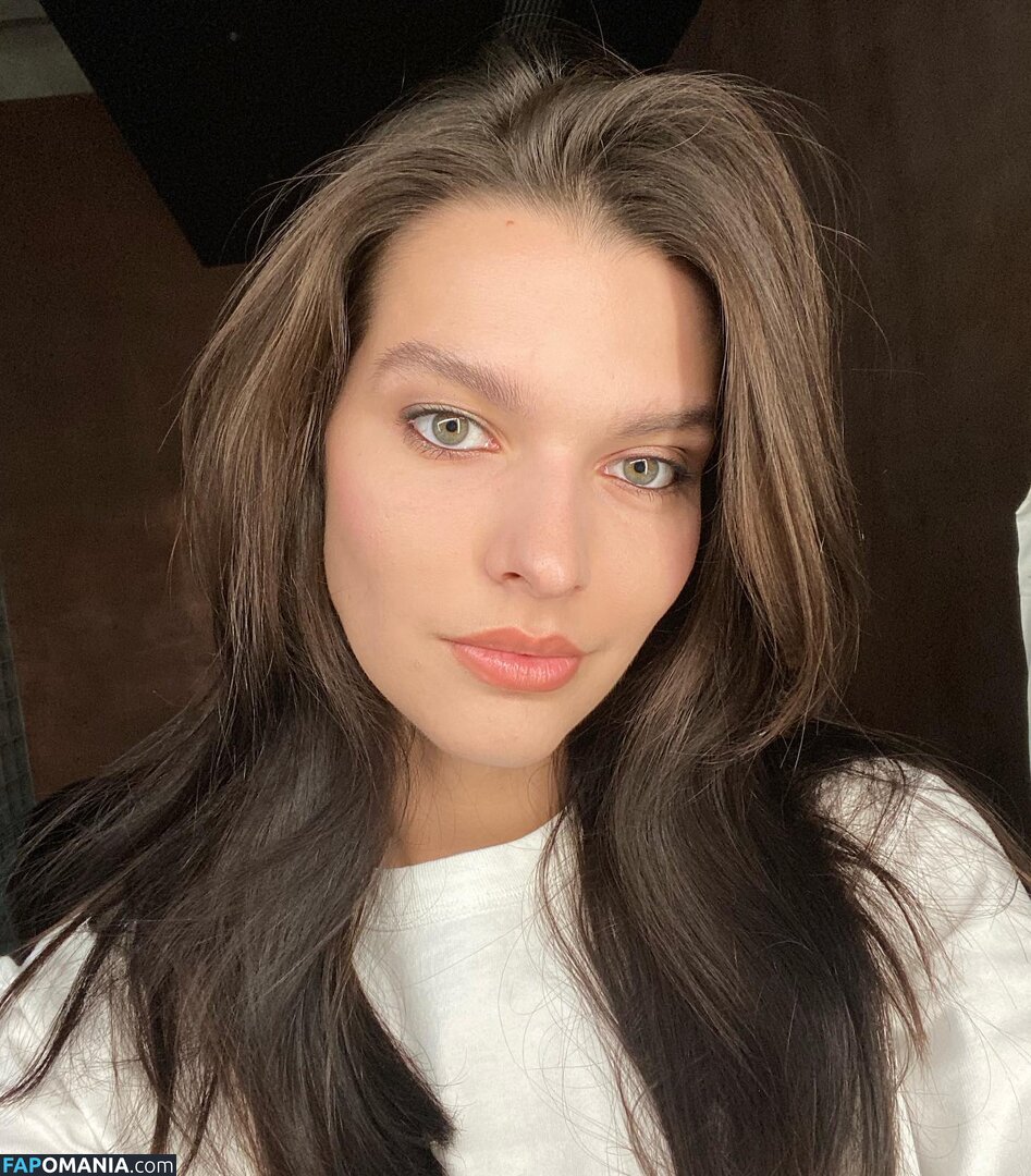Sasha Zotova / shuzolotova Meztelen OnlyFans  Kikerült fotó #13