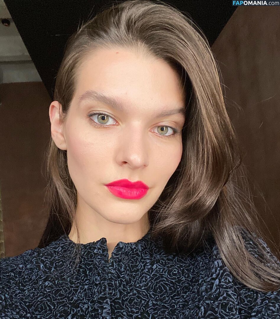 Sasha Zotova / shuzolotova Meztelen OnlyFans  Kikerült fotó #14