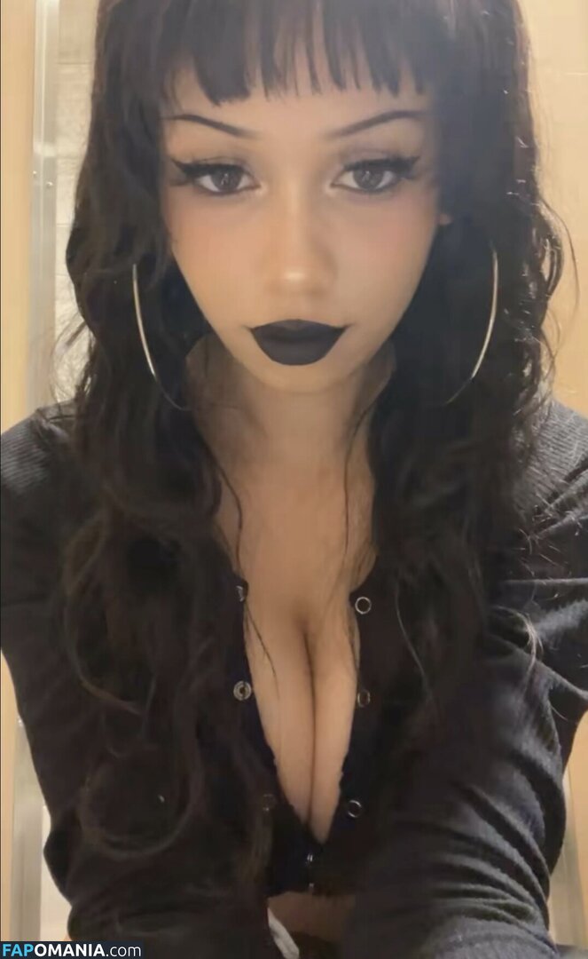 Scarlett Moon / https: / moonieseditz Meztelen OnlyFans  Kikerült fotó #1