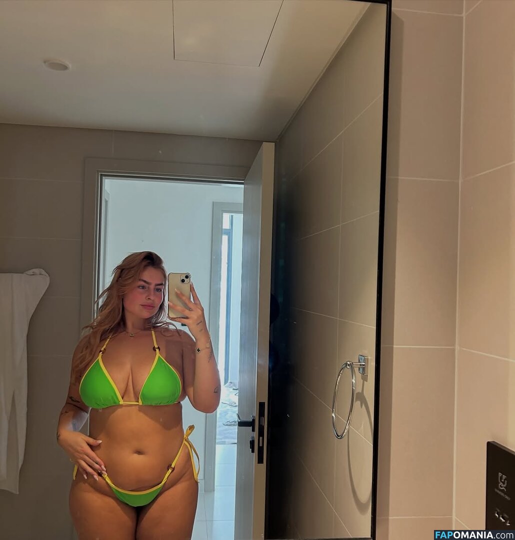 Schepenslaura Meztelen OnlyFans  Kikerült fotó #6