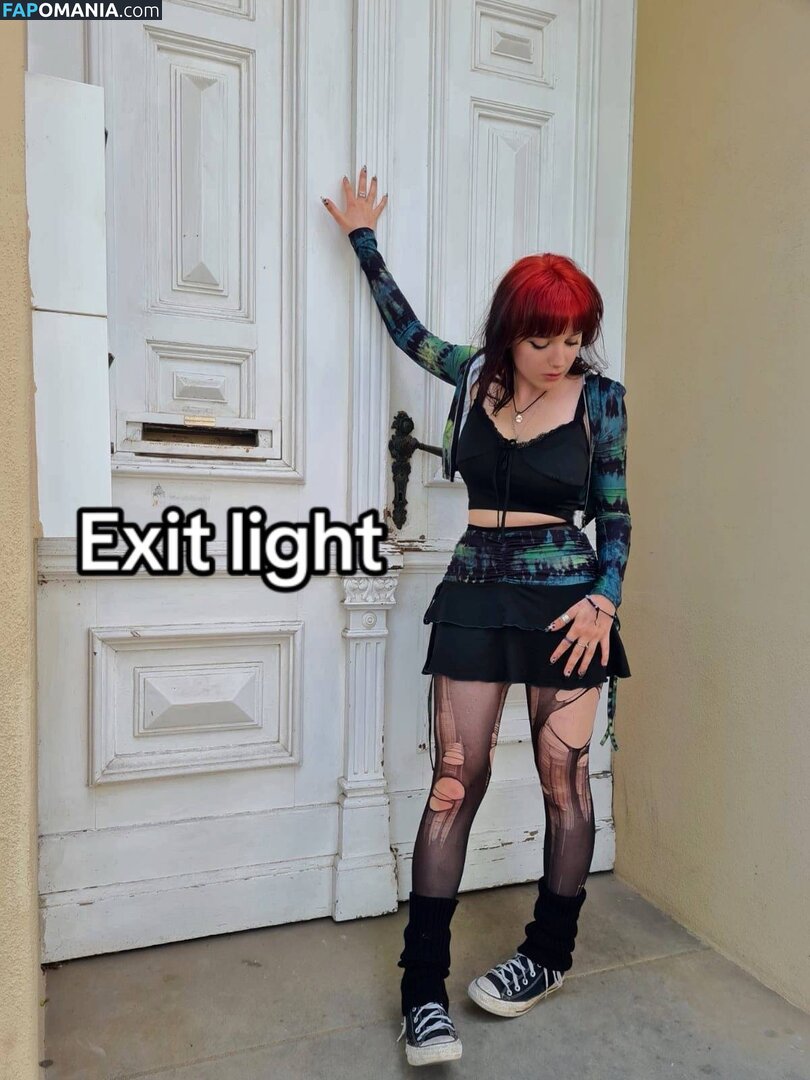 foxynfriendsmadebydesign / scorpionfl0wer / scrtcnt04 Meztelen OnlyFans  Kikerült fotó #2