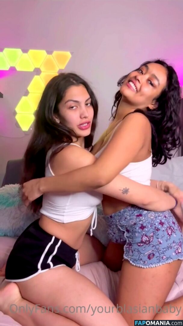 Self Booba Licking Videos / lizzobeeating Meztelen OnlyFans  Kikerült fotó #21