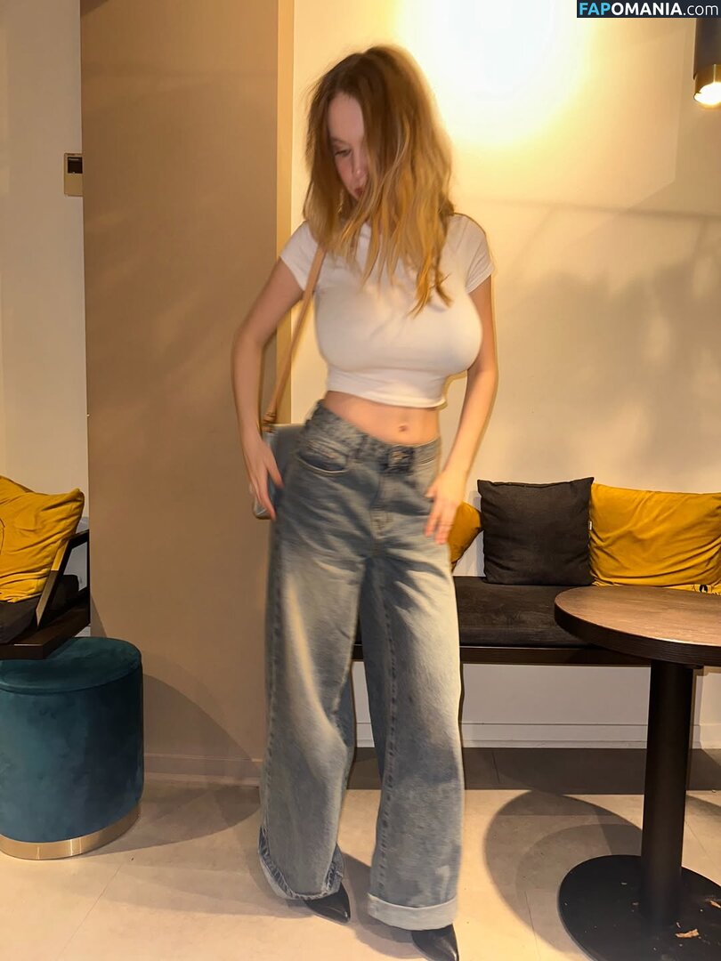 Serena Skybourne / https: / serenaskybourne Meztelen OnlyFans  Kikerült fotó #14