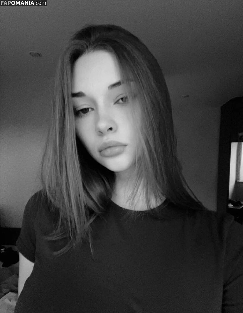 Miroslava / reel / sharrimalagisi Meztelen OnlyFans  Kikerült fotó #10
