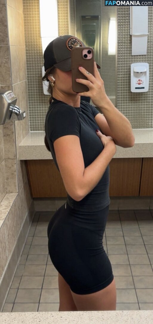 Shelby Abbott / shelbyabbott11 / simplyyhott Meztelen OnlyFans  Kikerült fotó #16