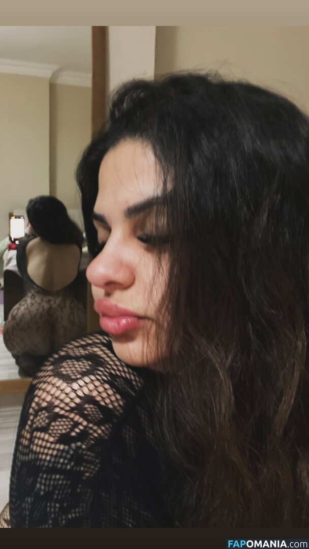Silentnnova / Turkish busty HaticeYilmaz Meztelen OnlyFans  Kikerült fotó #4