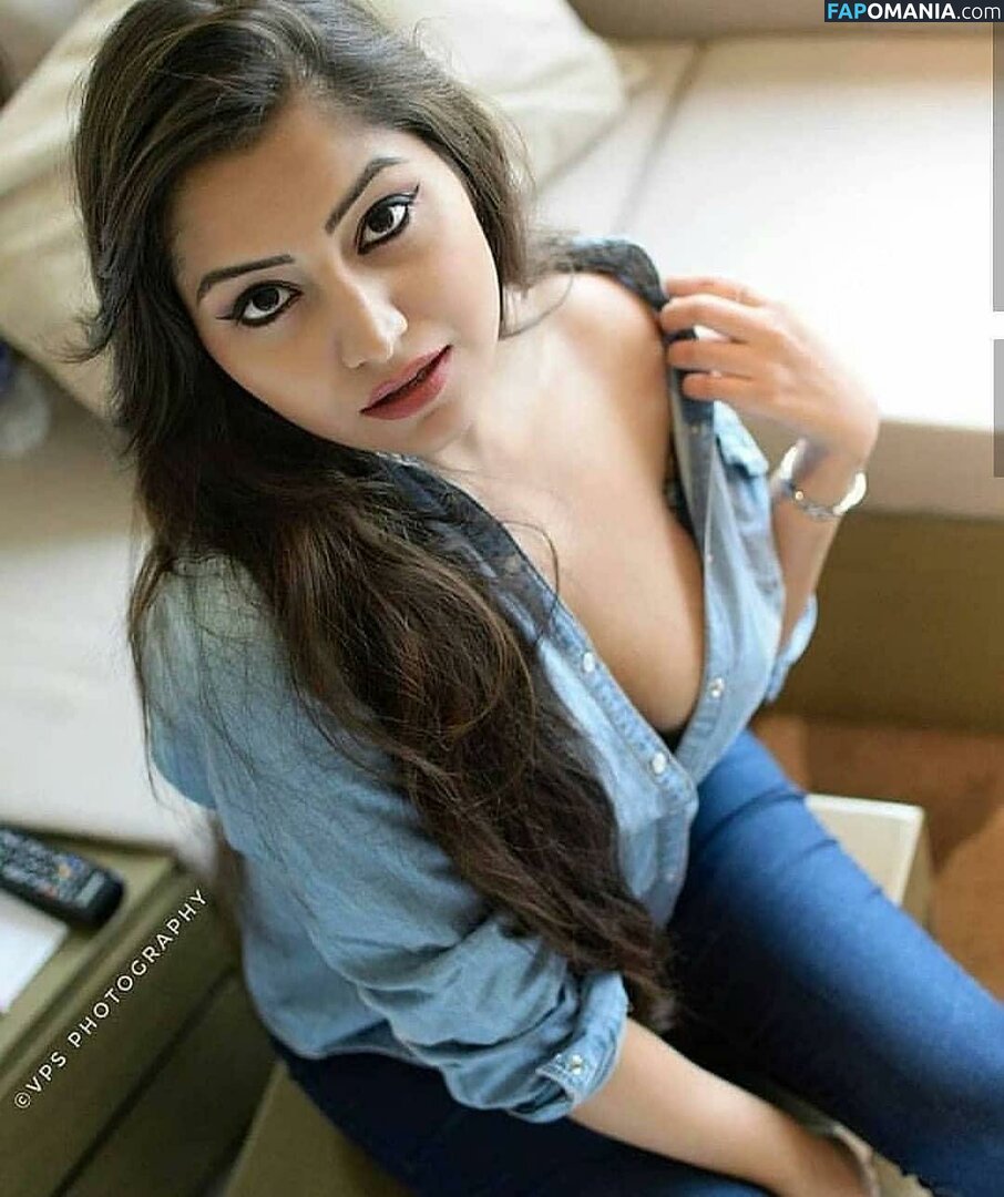 Simran Kaur Hundal Meztelen OnlyFans  Kikerült fotó #2