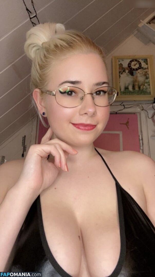 Sina-Marie Hüttner / sina.mh2001 Meztelen OnlyFans  Kikerült fotó #11