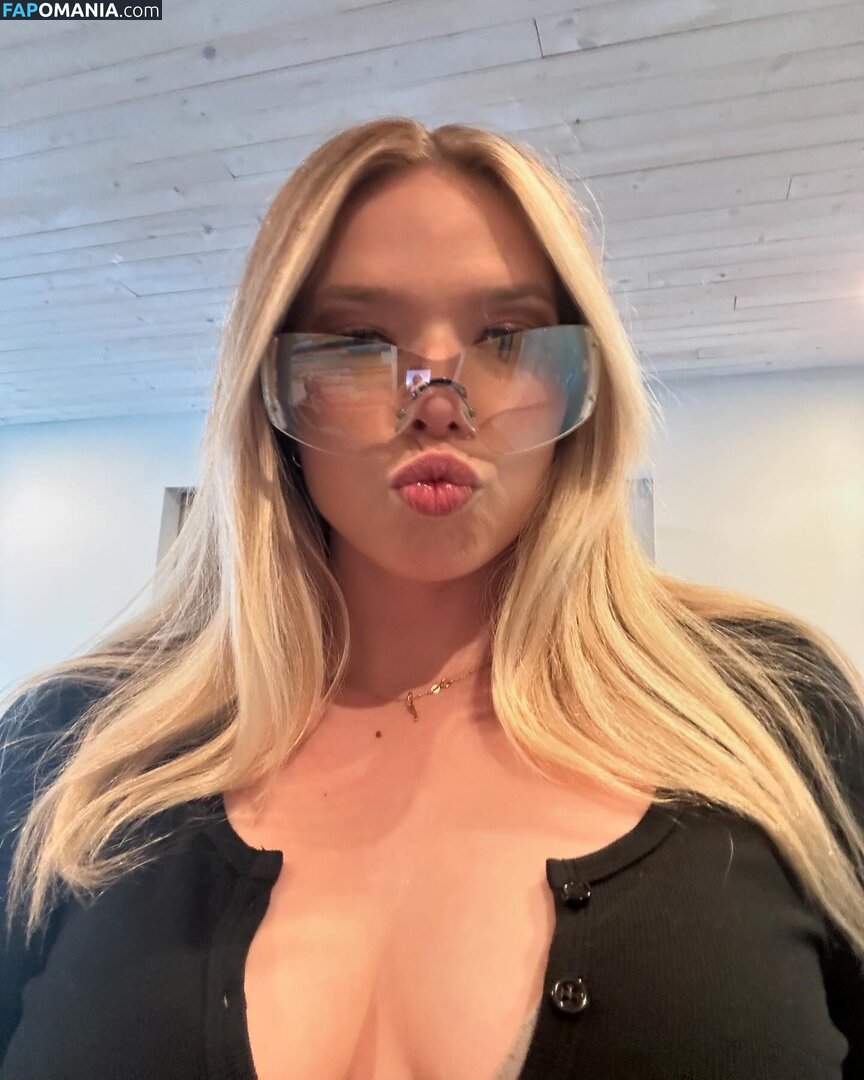 rapper / sinawynne Meztelen OnlyFans  Kikerült fotó #9