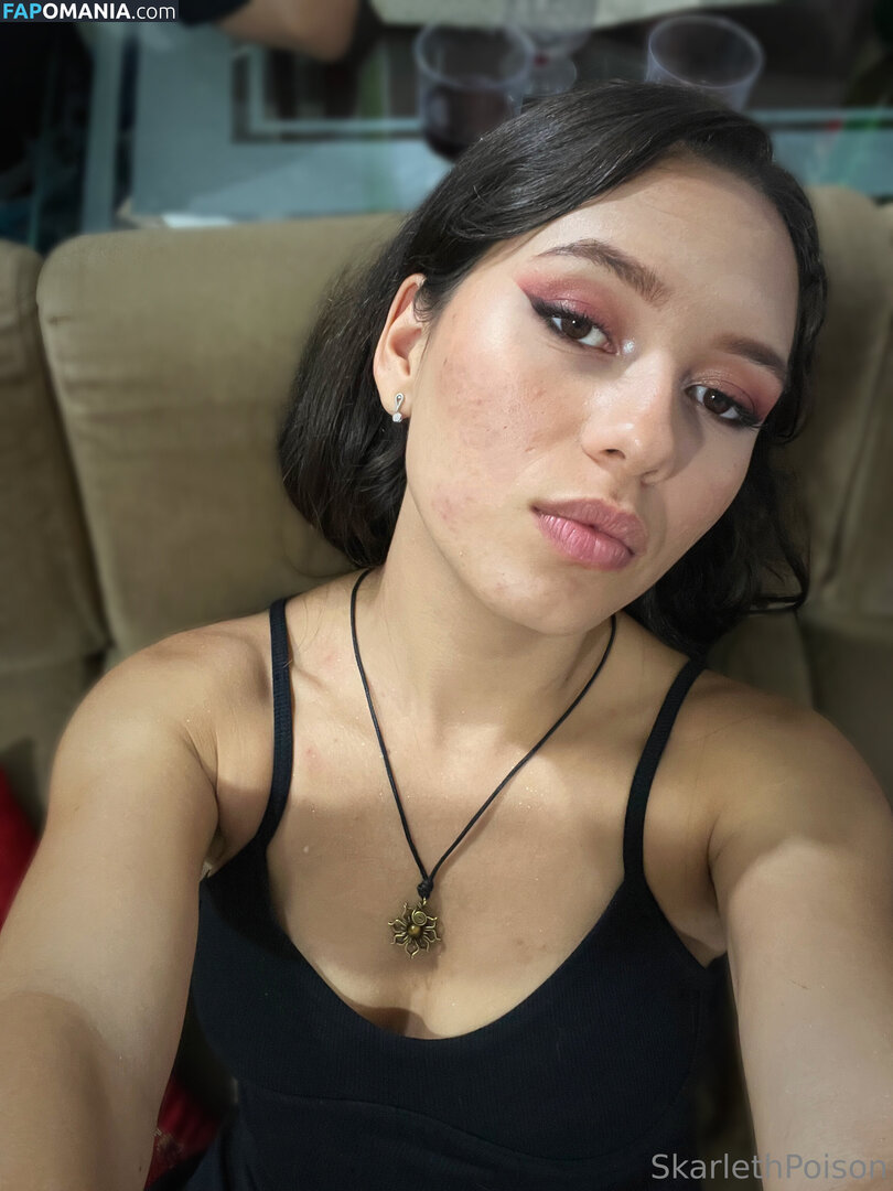 scarlettejh / skarlethpoison Meztelen OnlyFans  Kikerült fotó #4