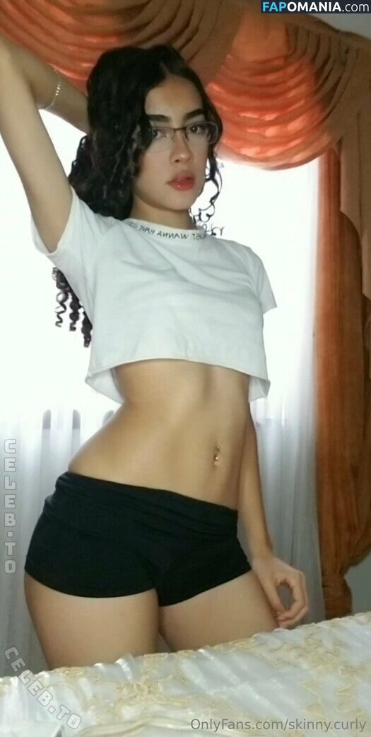 Skinny.Curly Meztelen OnlyFans  Kikerült fotó #4