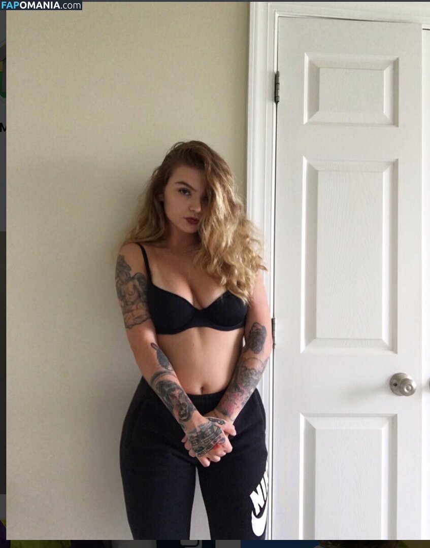 Skye Compton / kawaiiiiskyeeee / okayyverycool Meztelen OnlyFans  Kikerült fotó #2