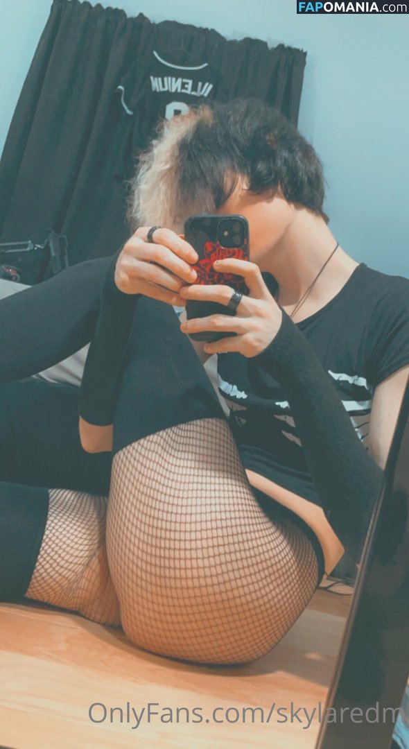 skylaredm / skylaredm_ Meztelen OnlyFans  Kikerült fotó #7
