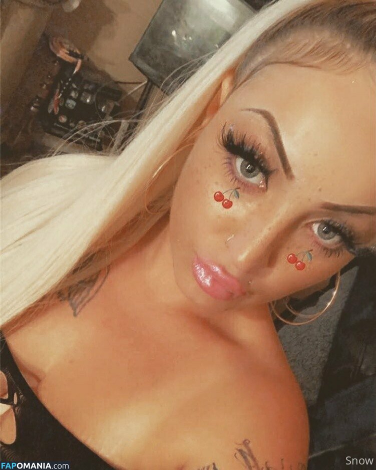 snowbunnygang420 / snowbunnysara420 Meztelen OnlyFans  Kikerült fotó #10