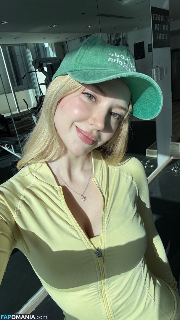 Kardelen Öztaş / Snowfuckerr / Snowmaiid Meztelen OnlyFans  Kikerült fotó #50