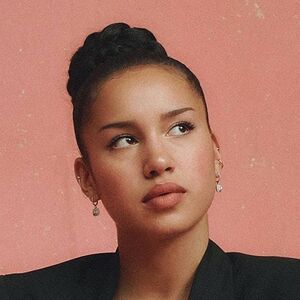 Sofia Wylie