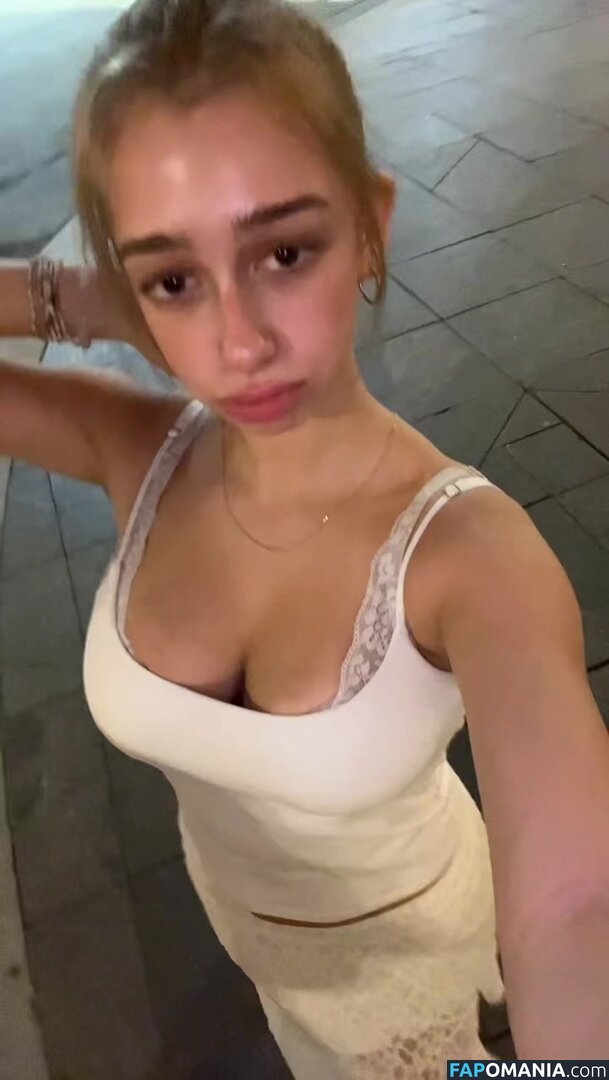 https: / sofyaplotnikova / xsofya_x Meztelen OnlyFans  Kikerült fotó #17