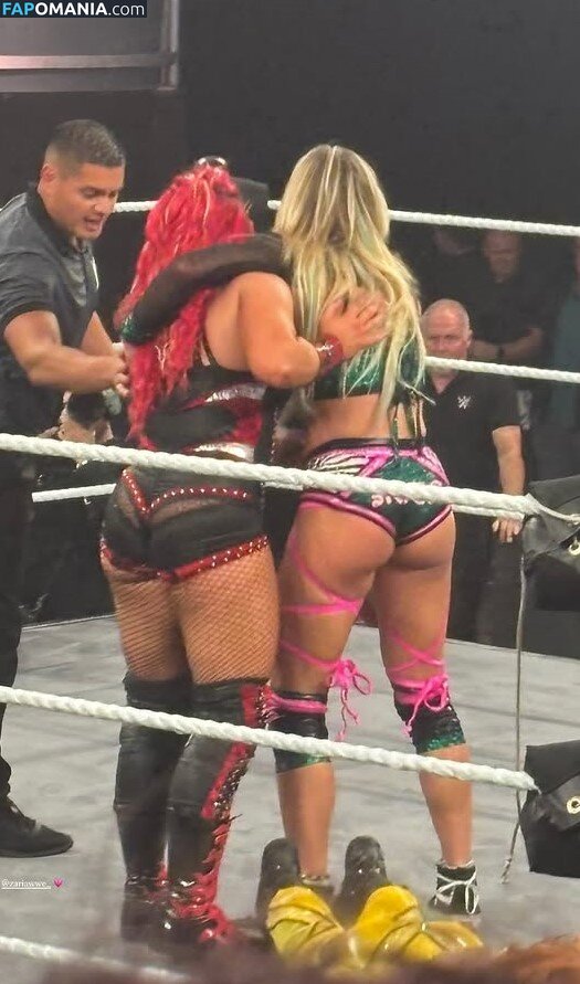 Sol Ruca / SolRucaWWE / sol.surfer / solrvca Meztelen OnlyFans  Kikerült fotó #229