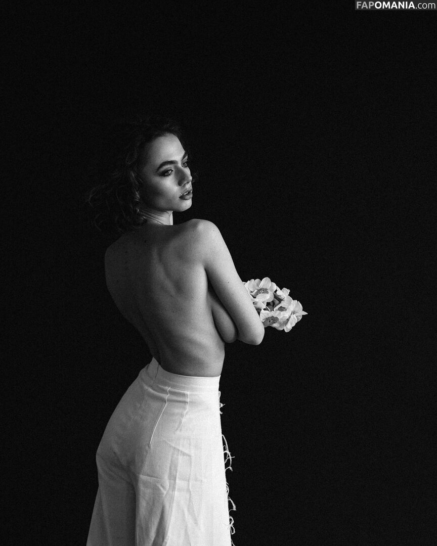 Solomia Maievska / Solomia_Maievska / miamaievska Meztelen OnlyFans  Kikerült fotó #124