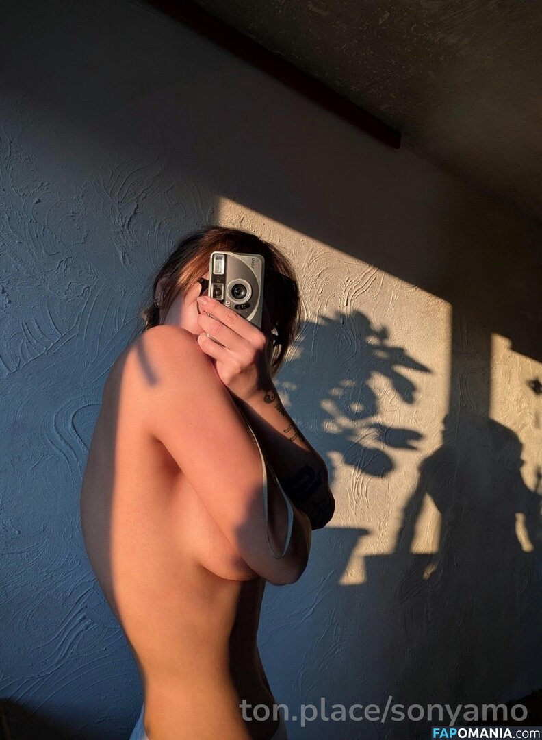 SonyaMO / sonyamoanddough Meztelen OnlyFans  Kikerült fotó #9