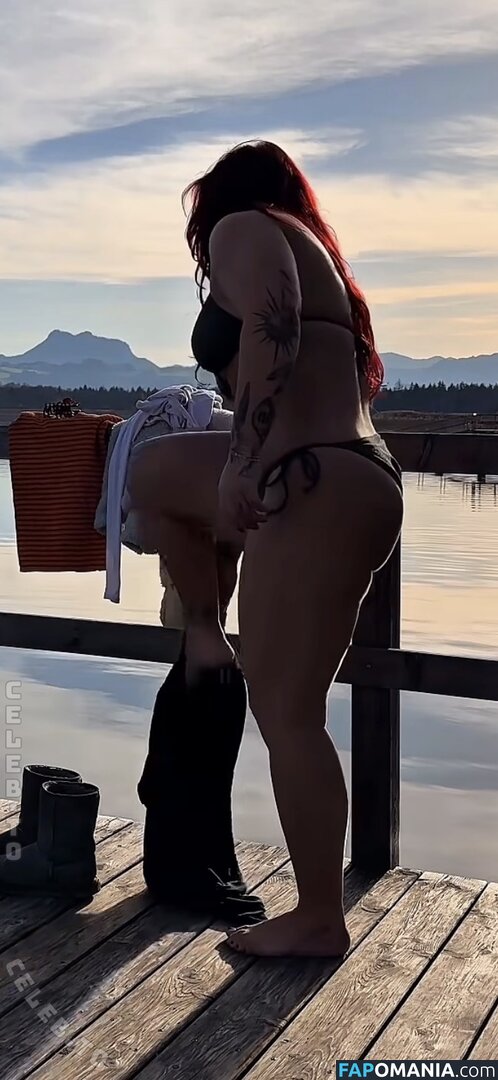 Sophia Thiel / sophia.thiel Meztelen OnlyFans  Kikerült fotó #3