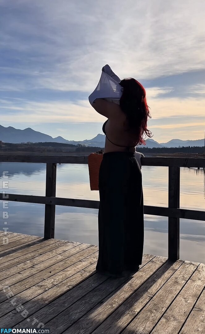 Sophia Thiel / sophia.thiel Meztelen OnlyFans  Kikerült fotó #7