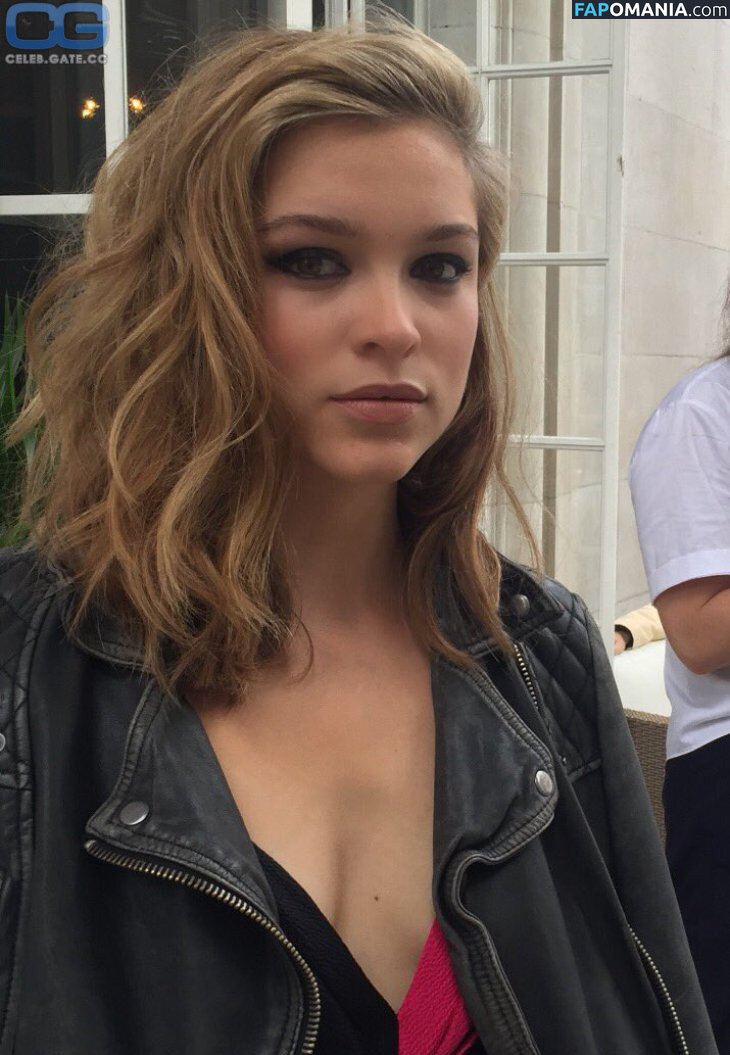 Sophie Cookson Meztelen OnlyFans  Kikerült fotó #3