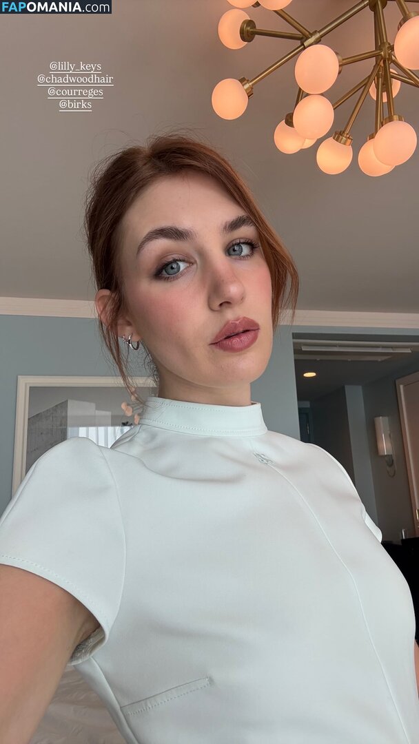 Sophie Nélisse / sophie__nelisse Meztelen OnlyFans  Kikerült fotó #1