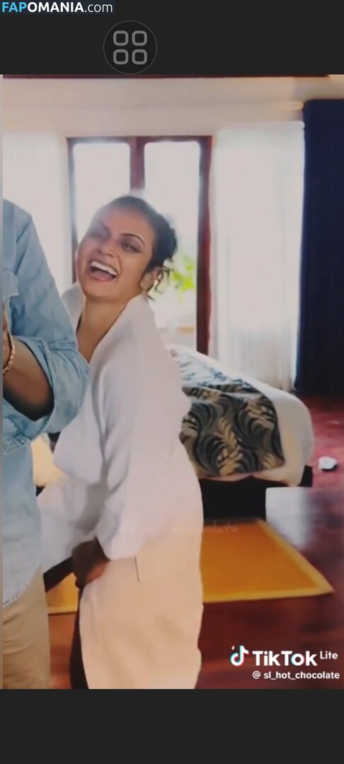 Sri Lanka / Sri Lankan Girls / hashini.guruge / poojaniperera Meztelen OnlyFans  Kikerült fotó #133
