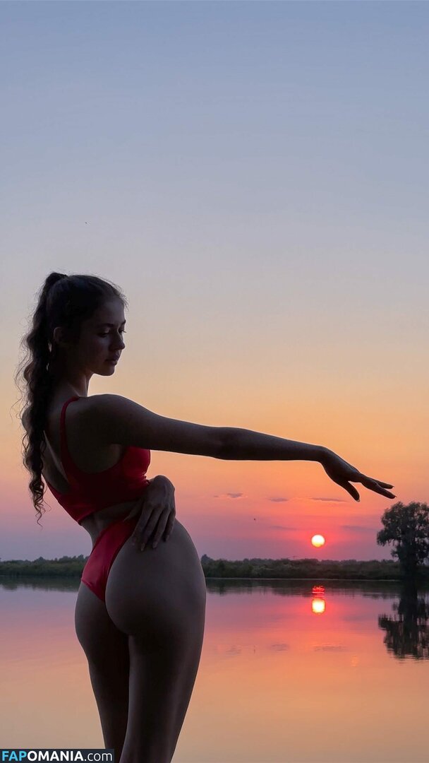 Derwald / Stefania Deriabina / st.efania4105 / xostefania Meztelen OnlyFans  Kikerült fotó #162