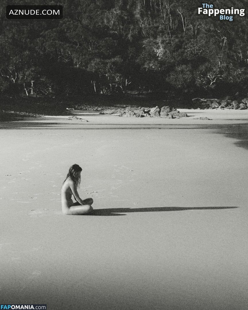 stephmandich Meztelen OnlyFans  Kikerült fotó #13