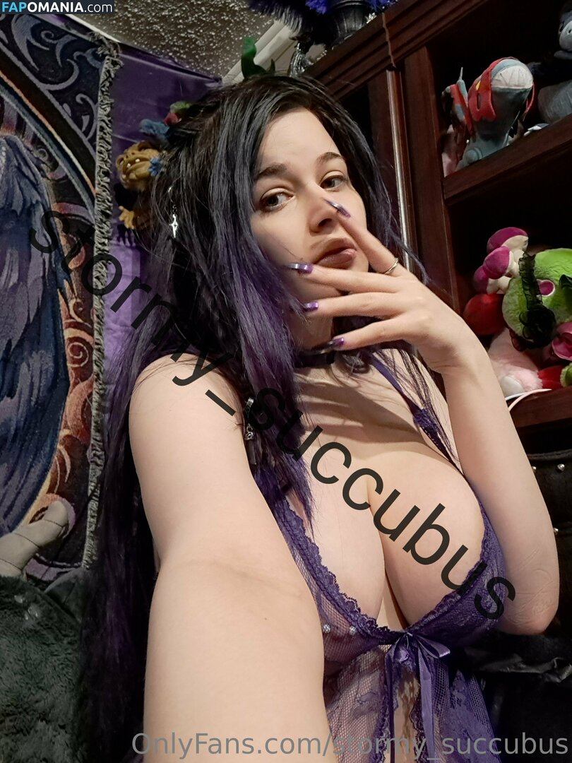 Stormy Succubus / stormy_loves_u / stormy_succubus Meztelen OnlyFans  Kikerült fotó #213