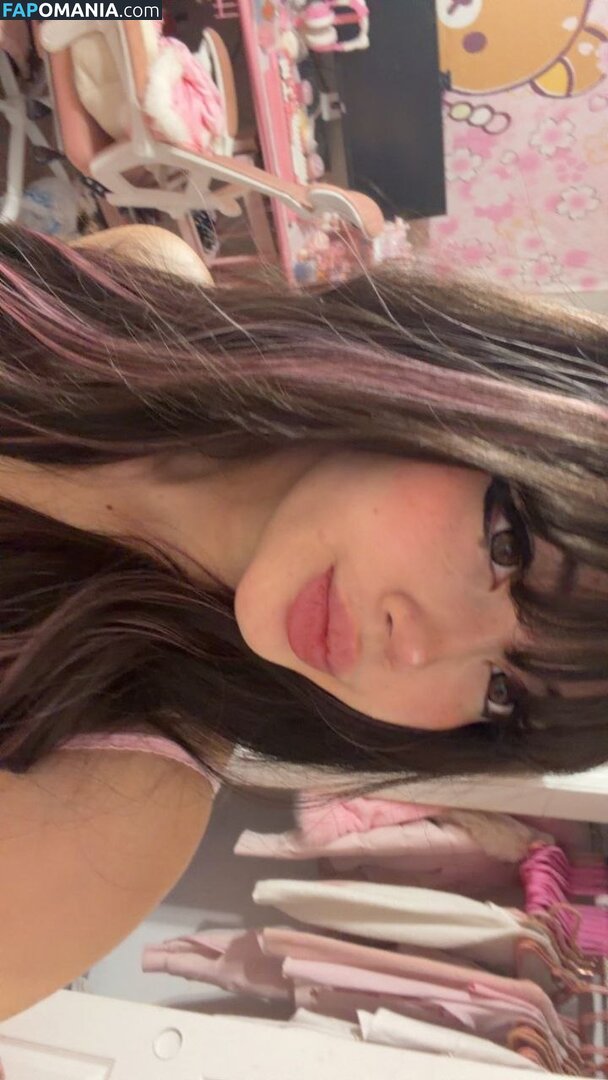 beanluvr13 / strawbari.zz / strawbarie / strawbarizz Meztelen OnlyFans  Kikerült fotó #4