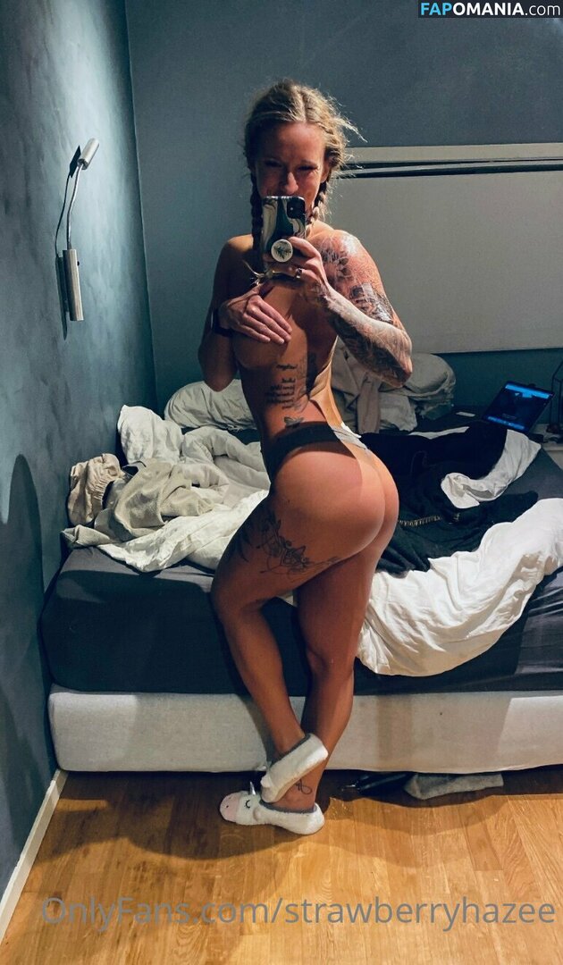 strawberryhazee Meztelen OnlyFans  Kikerült fotó #5
