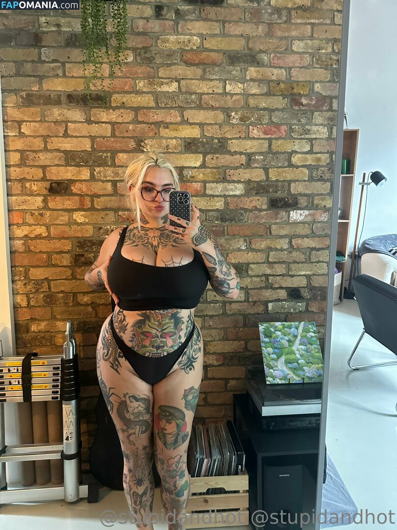 krispypinaham / stupiderandhotter Meztelen OnlyFans  Kikerült fotó #8