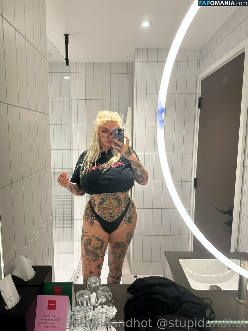krispypinaham / stupiderandhotter Meztelen OnlyFans  Kikerült fotó #9