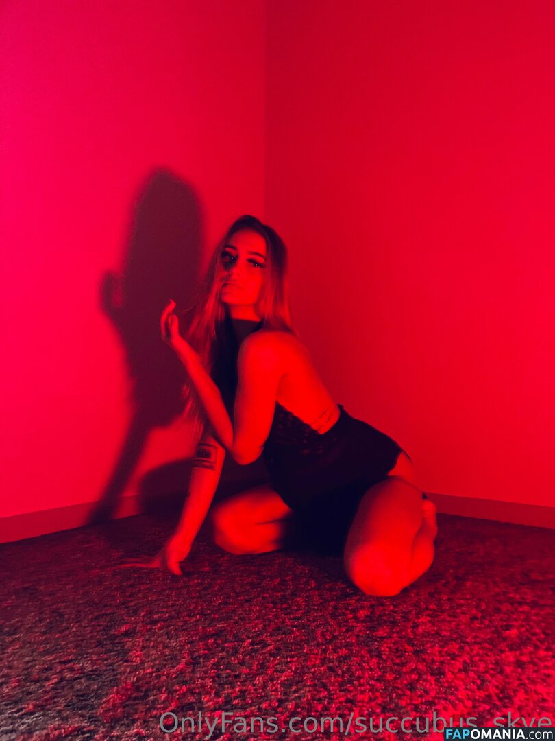 Iheartharlss / Succubus_skye / https: / susbaby1 Meztelen OnlyFans  Kikerült fotó #1