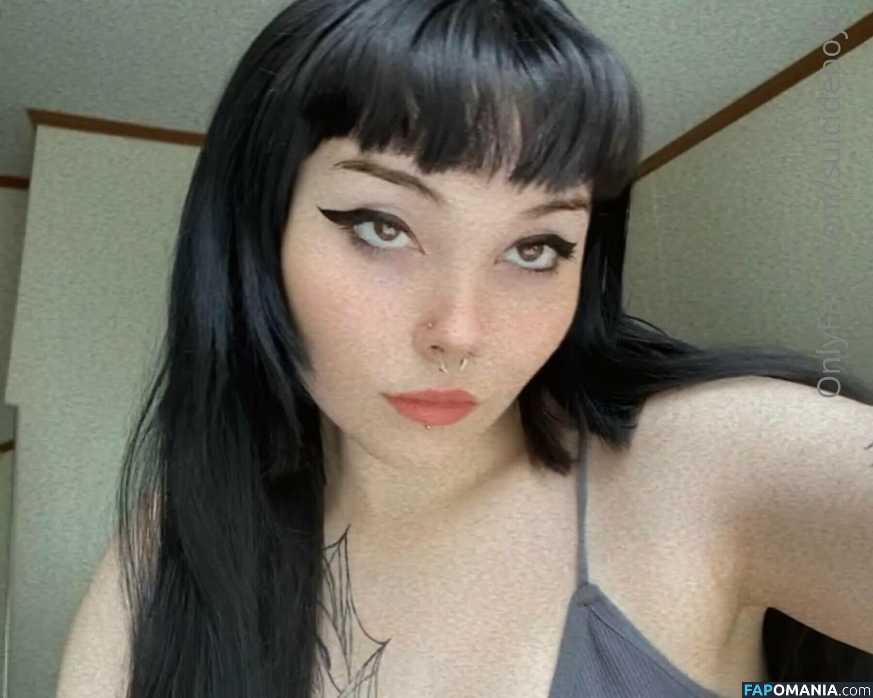 Suicideboyo / https: / kreature_girl Meztelen OnlyFans  Kikerült fotó #2