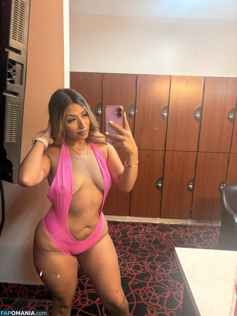 a.mariee28 / https: / sukiwithagoodcoochie Meztelen OnlyFans  Kikerült fotó #3