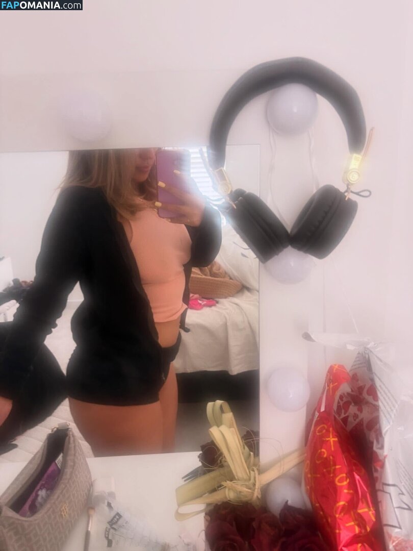 a.mariee28 / https: / sukiwithagoodcoochie Meztelen OnlyFans  Kikerült fotó #15
