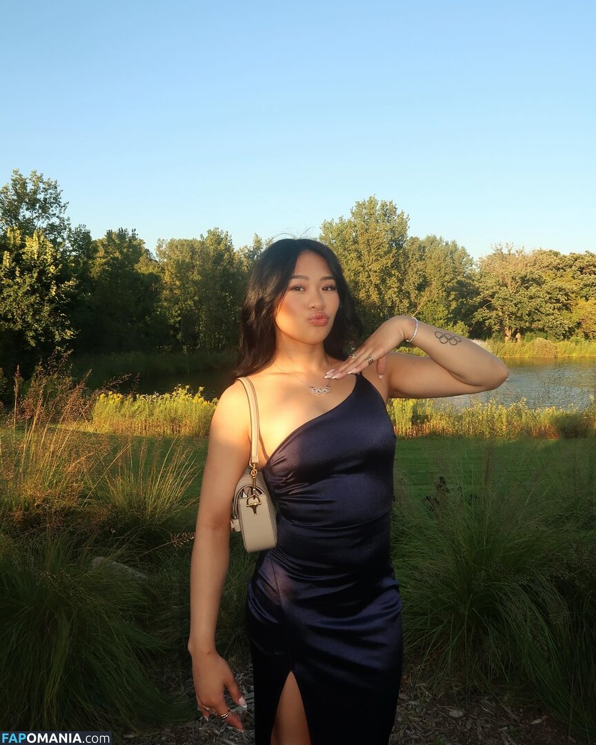 Suni Lee / sunisalee / u144353206 Meztelen OnlyFans  Kikerült fotó #20