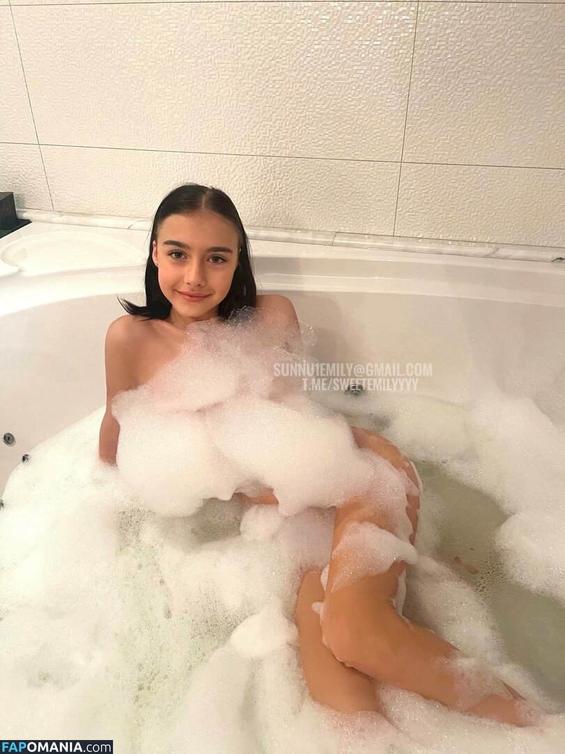 Sunny Emilly / Sunny Emy / SweetEmilyyyy / kylie.little.toes / sunny.emily.backup Meztelen OnlyFans  Kikerült fotó #11