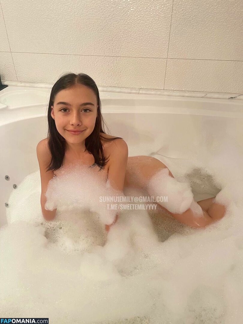Sunny Emilly / Sunny Emy / SweetEmilyyyy / kylie.little.toes / sunny.emily.backup Meztelen OnlyFans  Kikerült fotó #12