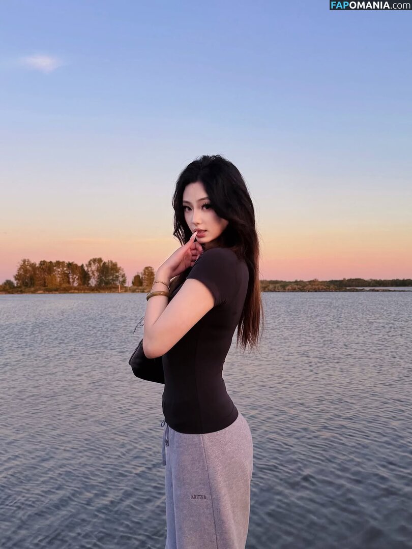 Susansunn / https: / susan_sun17 Meztelen OnlyFans  Kikerült fotó #9